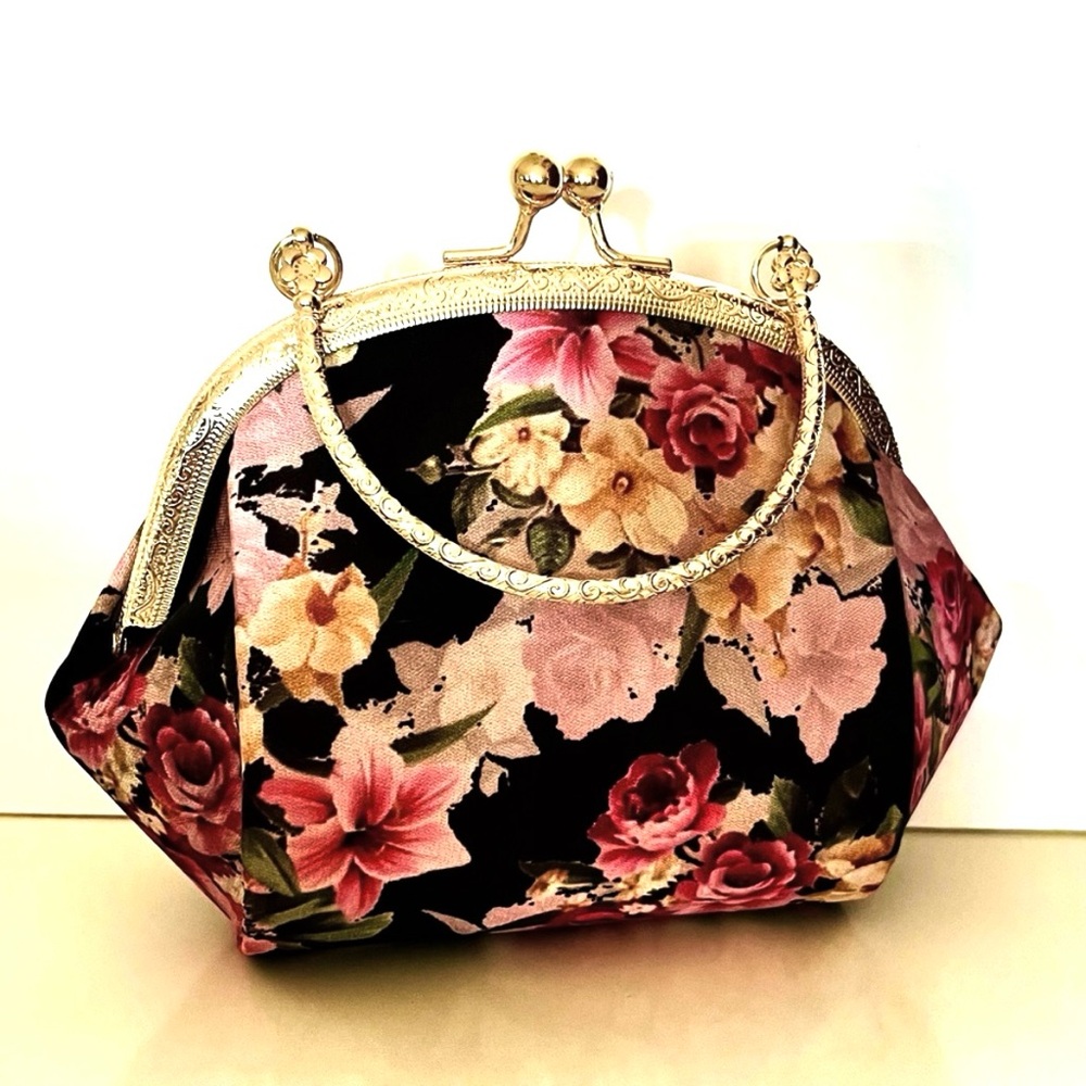 Floral Kiss Lock Clutch Gold Hoop Handle Purse - Picture 3 of 14
